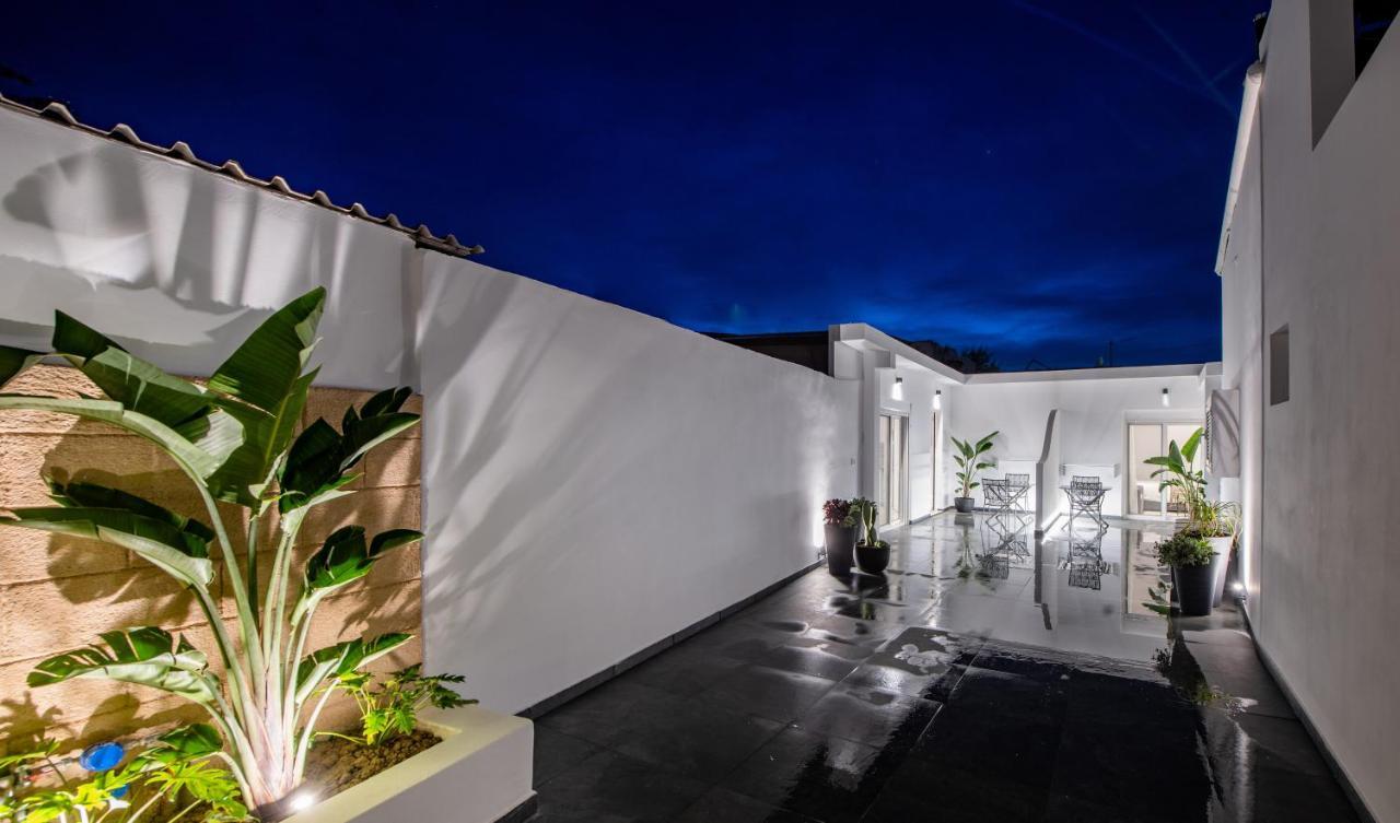 Sunwaves Beach Studio I Ялисос Екстериор снимка